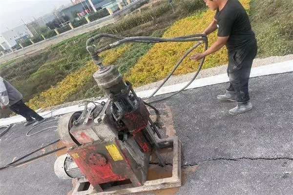蒲县马路面下沉注浆加固